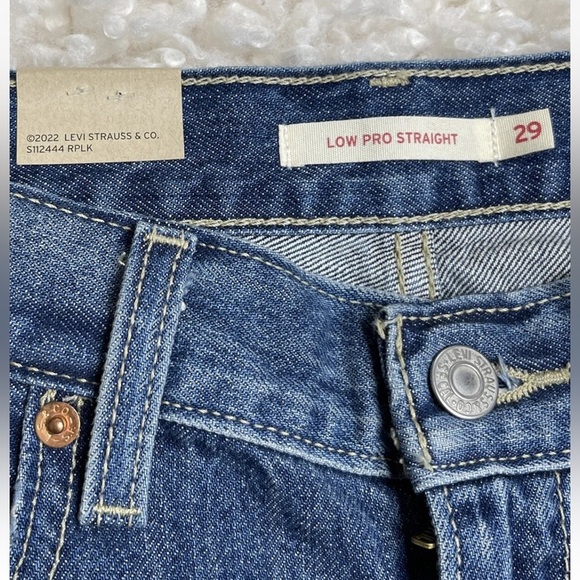 Levi's Women's Mid-Rise Low Pro Straight Jeans - Breathe Out 29 - Picture 4 of 7